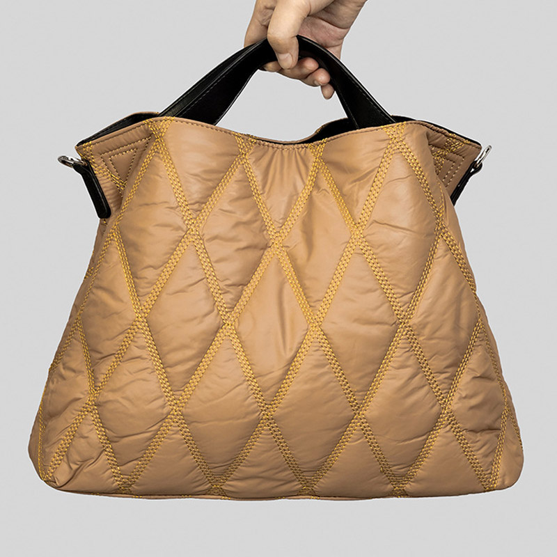 factory Custom Logo Spacious Quilted Tote Bags